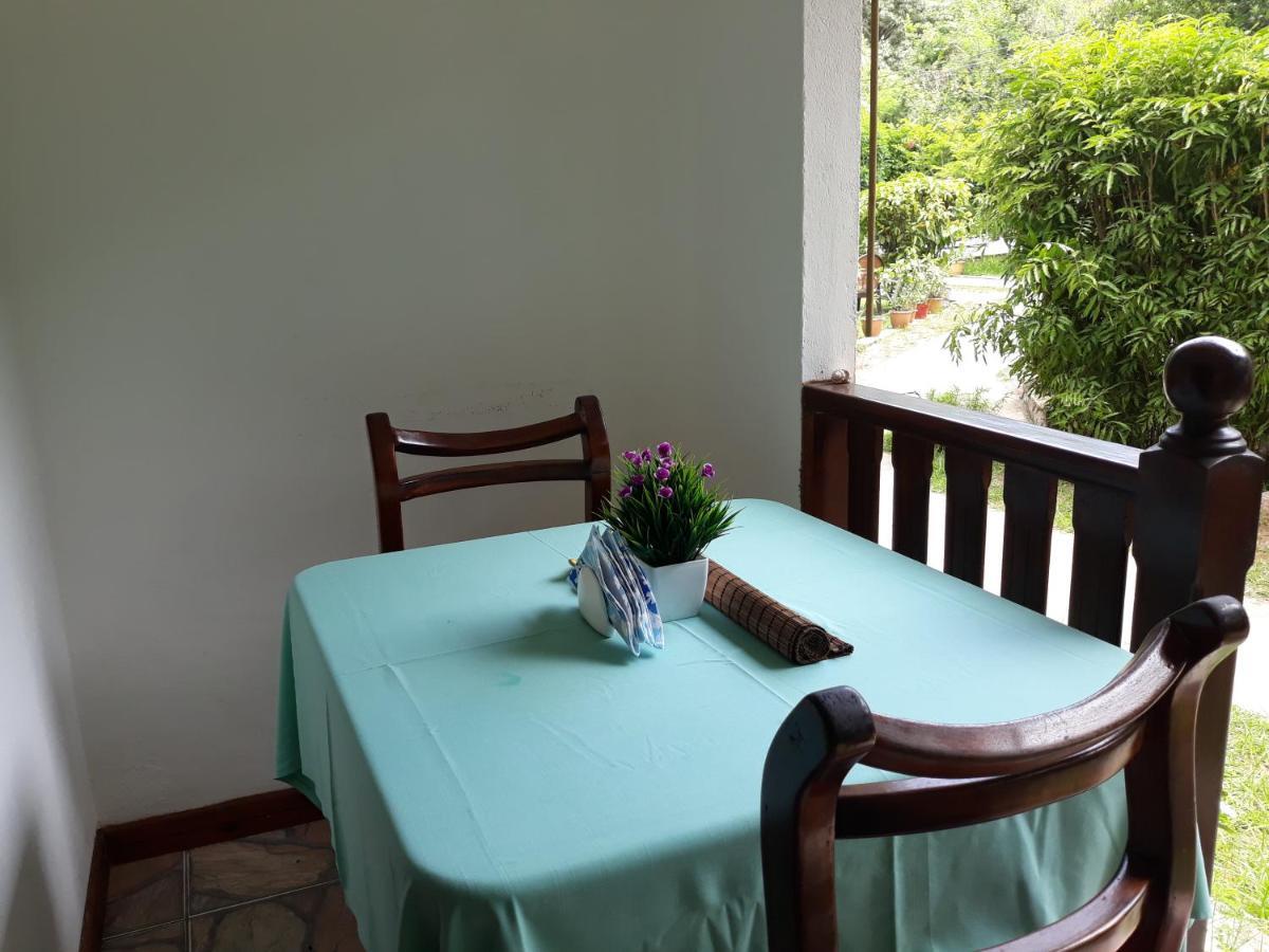 Chloe'S Cottage Self-Catering Insel Insel La Digue Zimmer foto